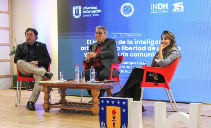 Conversatorio-IA-Sergio-Campos-UdeC-Campus-Chillan-4-1024x683